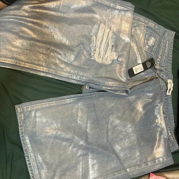 Fashion Nova 'Freja Foil Ripped Baggy Jeans' - Picture 4 of 8